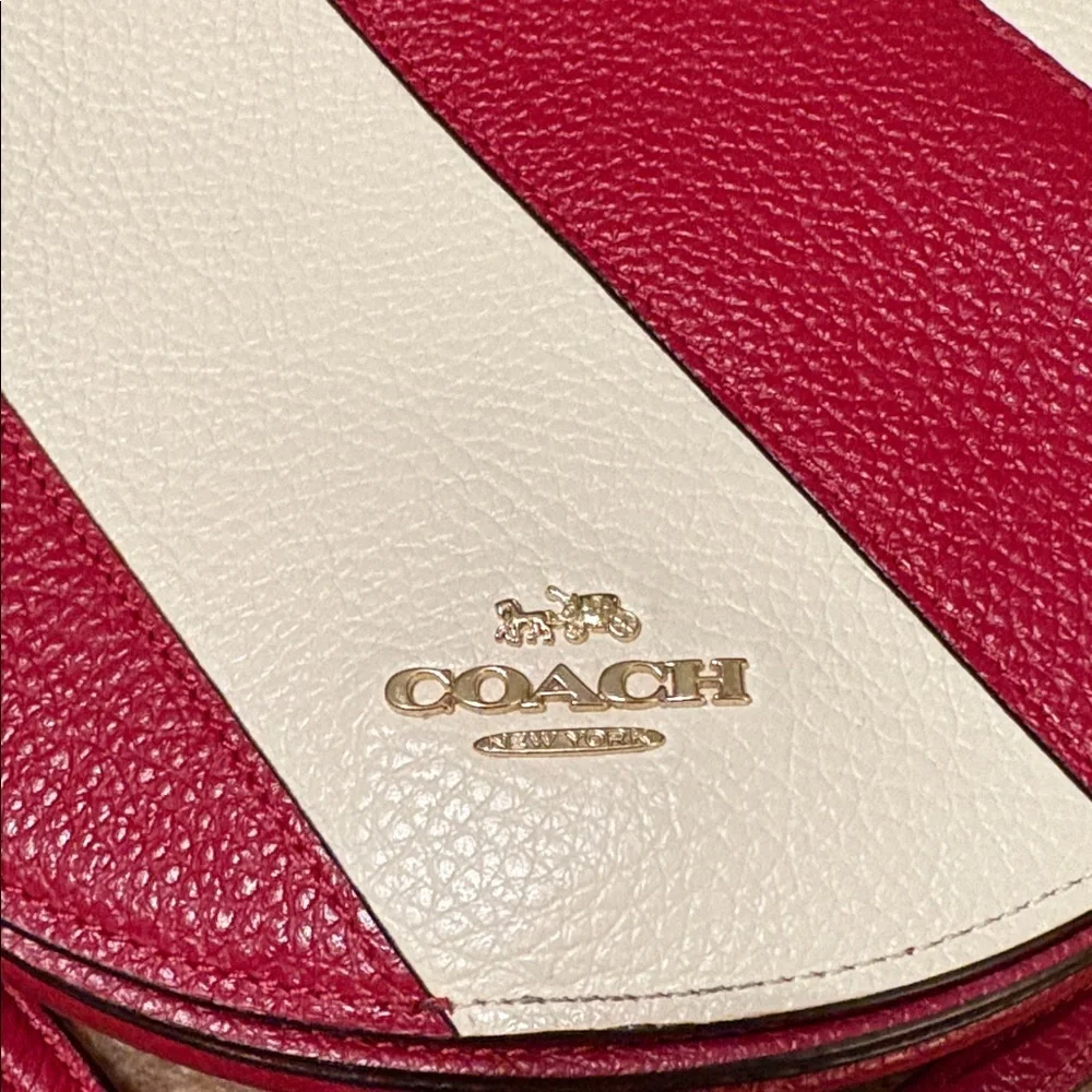 Coach Ellen Red and Cream Crossbody Bag NWOT - Picture 3 of 11